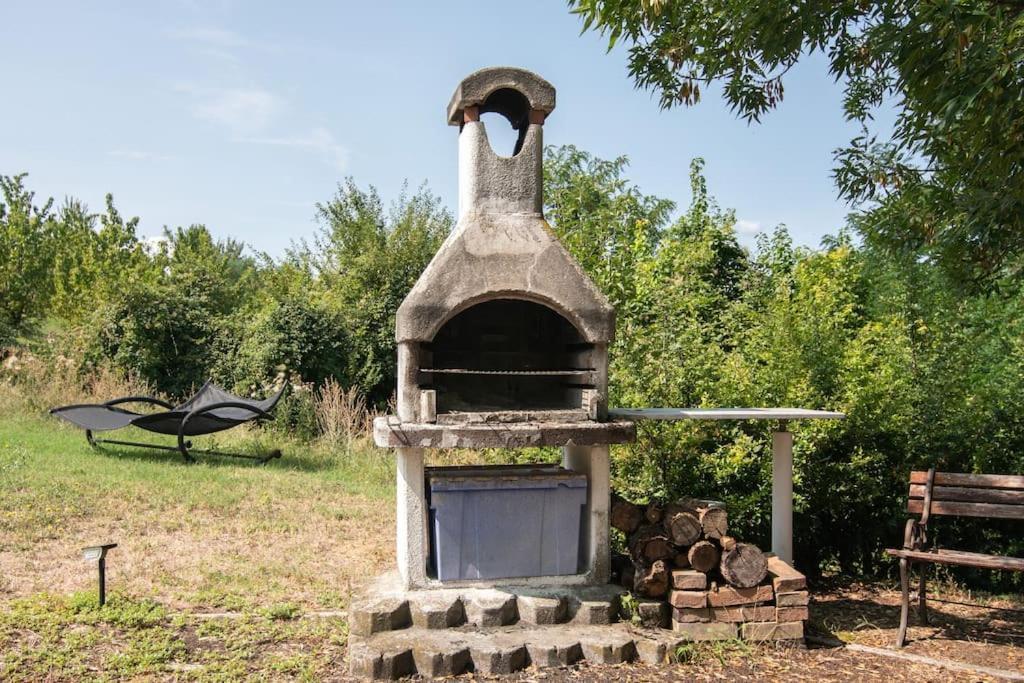 Casolara: Ospitalita Su Misura Διαμέρισμα Castello di Serravalle Εξωτερικό φωτογραφία